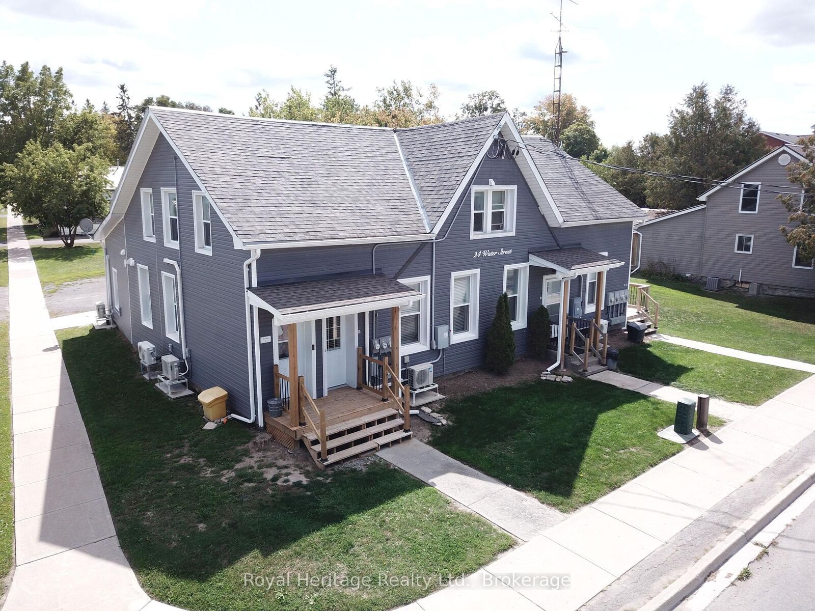 Property Photo:  24 Water Street  ON K0L 1Y0 