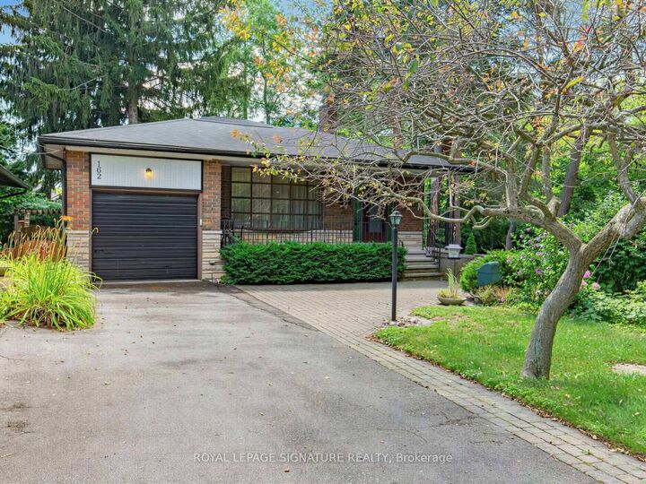 Property Photo:  162 Bathgate Drive  ON M1C 1T5 