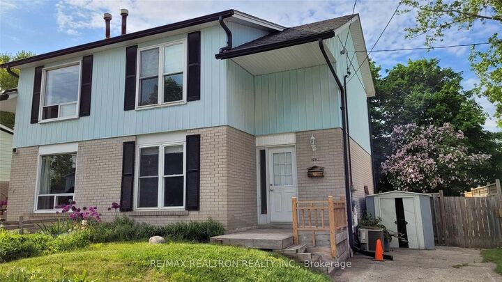 Property Photo:  713 Elgin Street  ON L3Y 3B5 