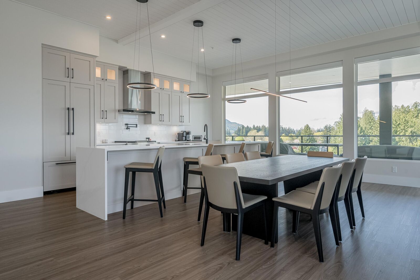 Property Photo:  45745 Watson Road 605  BC V2R 6K3 