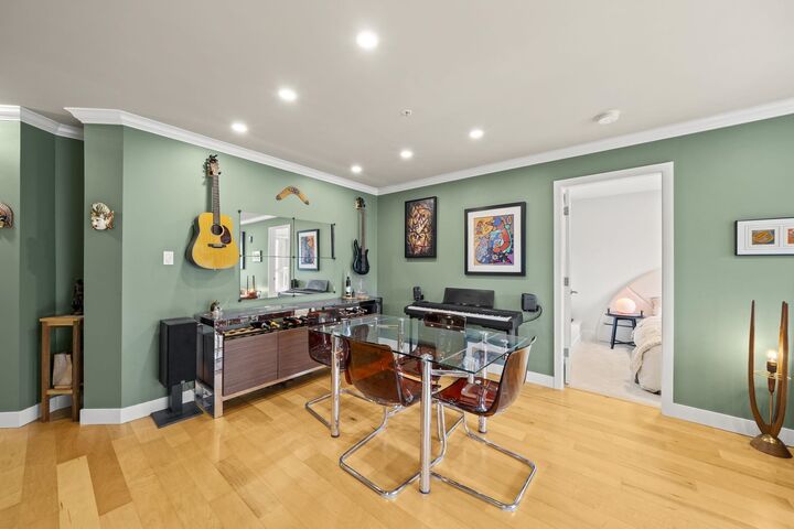 Property Photo: 2551 Parkview Lane 217 BC V3C 6J8