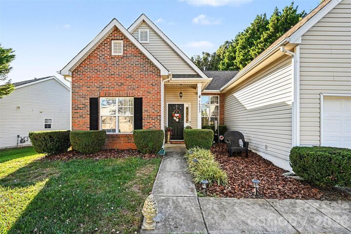 Property Photo:  16023 Circlegreen Drive  NC 28273 
