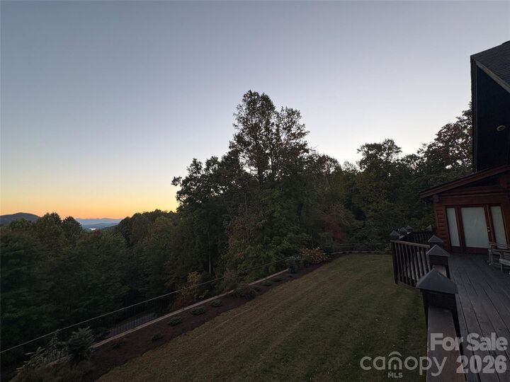 Property Photo: 89 Cammies Way NC 28762