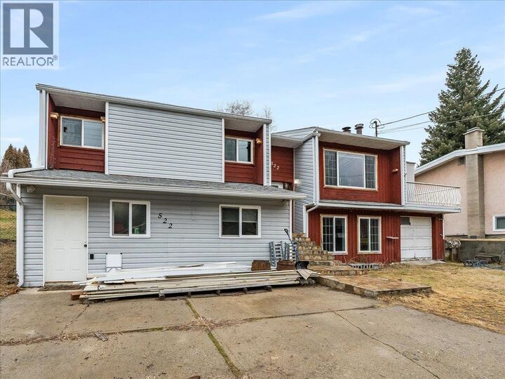 Property Photo:  522 3rd Avenue  BC V1R 4V4 