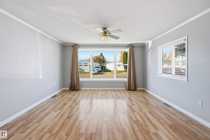Property Photo:  2626 10770 Winterburn Road NW  AB T5S 1T7 