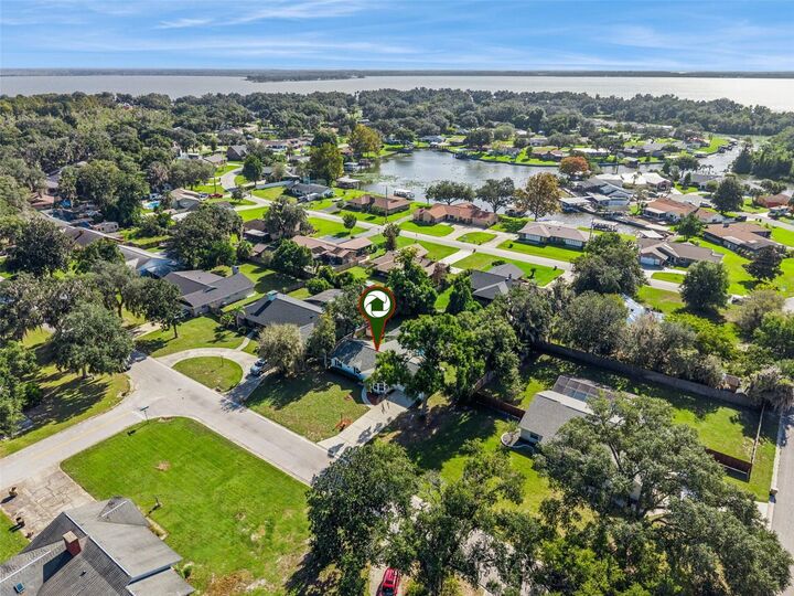 Property Photo: 5246 Royal Oak Drive FL 34731