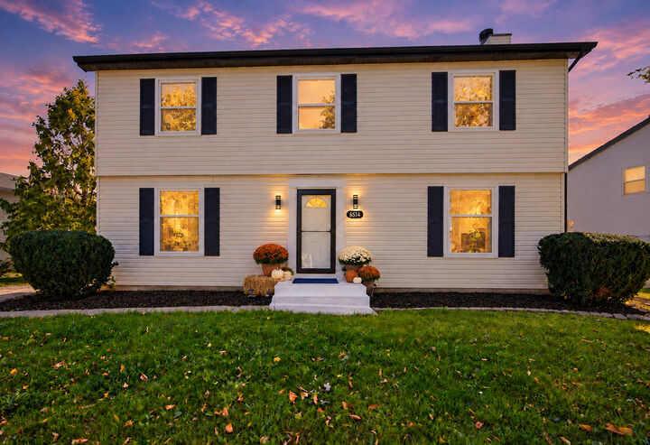 Property Photo:  