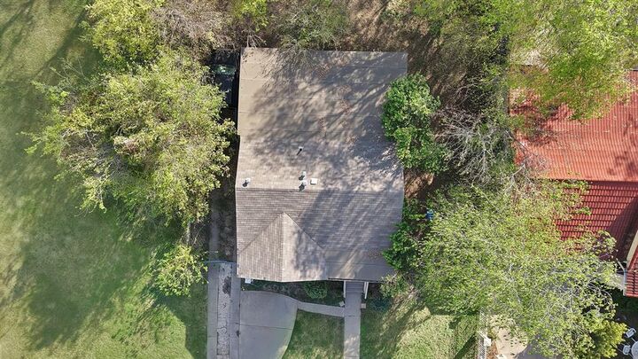Property Photo:  2813 S Wesleyan Drive  TX 76105 