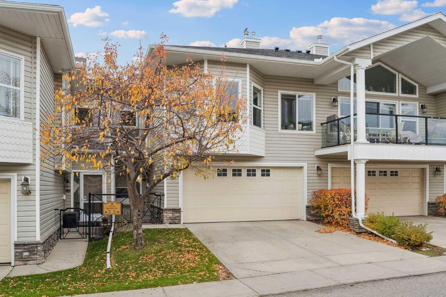 Property Photo: 84 Rocky Vista Terrace NW AB T3G 5G7