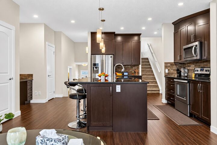 Property Photo:  40 Sage Bluff Way NW  AB T3R 1T1 