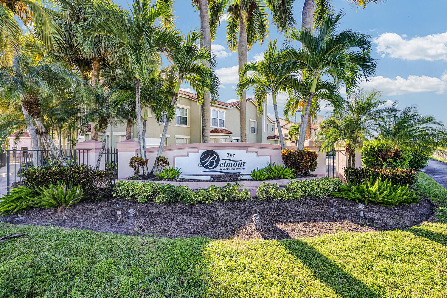 Property Photo:  2103 Belmont Place  FL 33436 