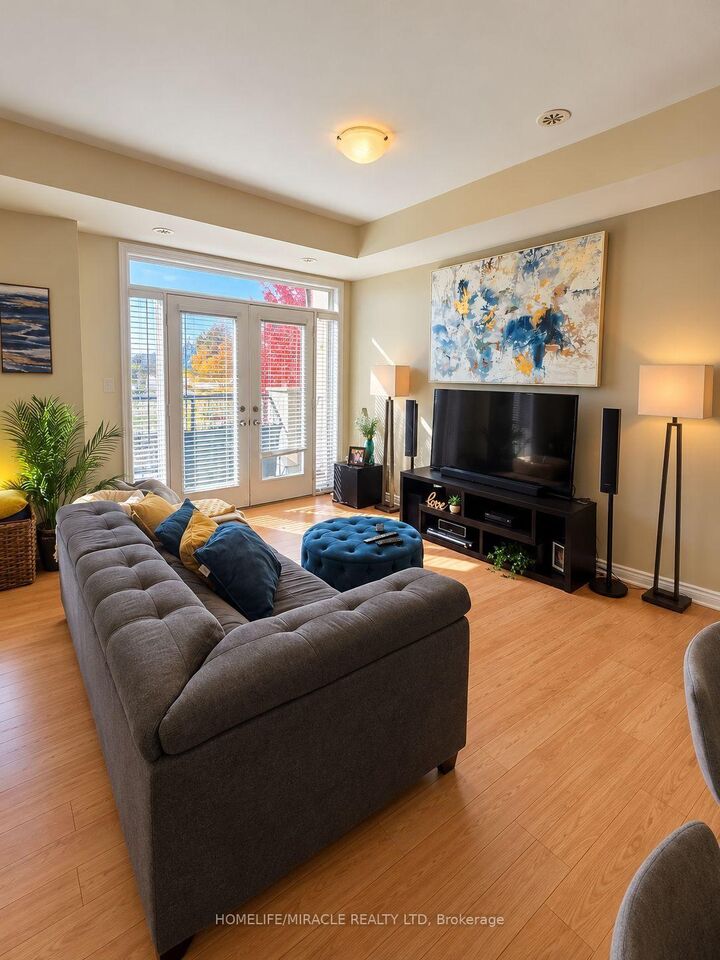 Property Photo: 9601 Jane Street 8 ON L6A 4G5