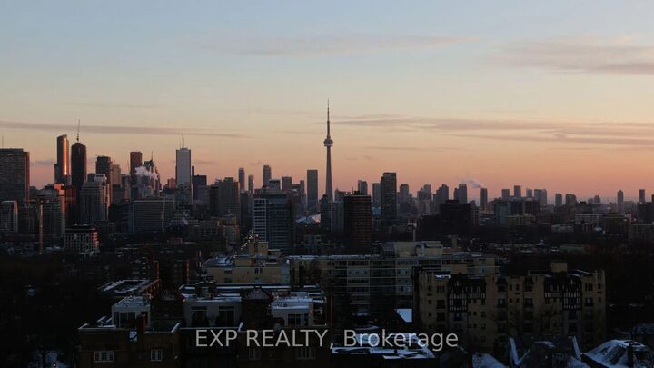 Property Photo:  160 Balmoral Avenue 1007  ON M4V 1J7 