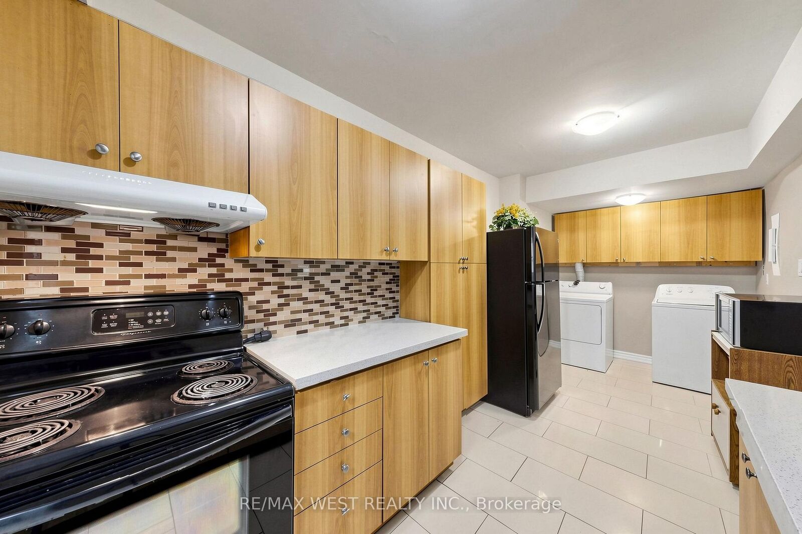 Property Photo:  370 Dixon Road 102  ON M9R 1T2 
