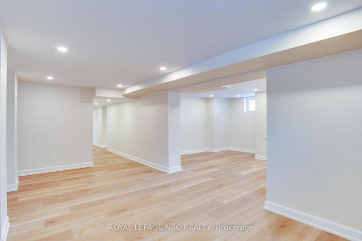 Property Photo:  138 Catherine Street Lower  ON L2A 2H8 