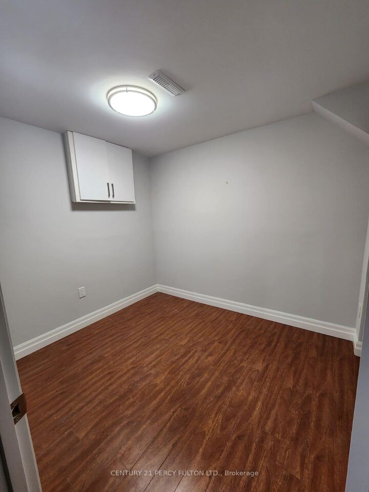 Property Photo:  38 Palmer Drive  ON L1S 5T9 