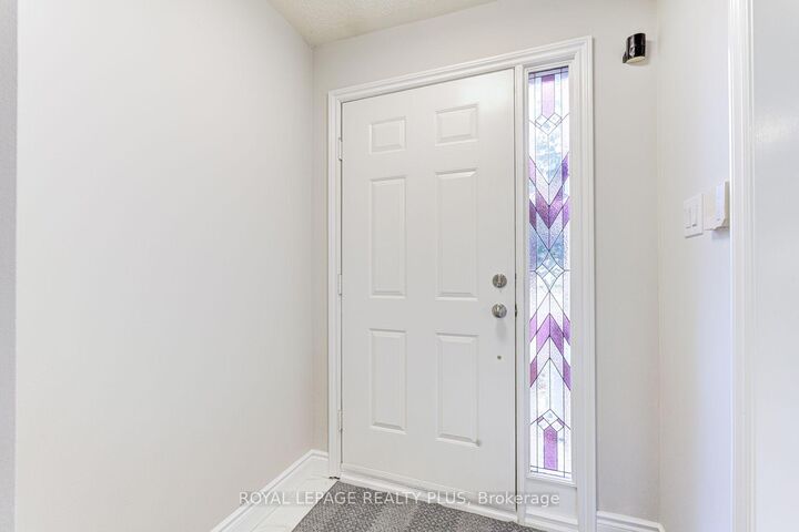 Property Photo:  5490 Glen Erin Drive 3  ON L5M 5R4 