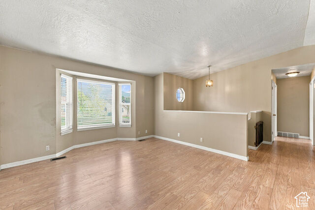 Property Photo:  1177 N 200 W  UT 84041 