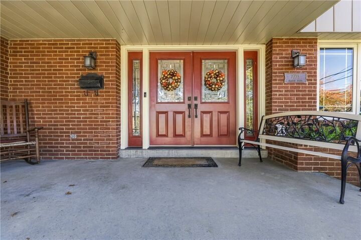 Property Photo:  2335 Cassidy Drive  PA 15102 
