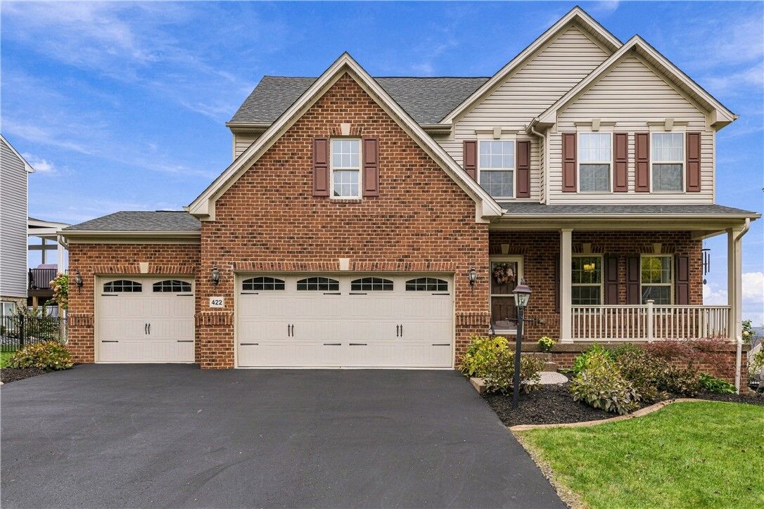 Property Photo: 422 Fox Ridge Dr PA 15317