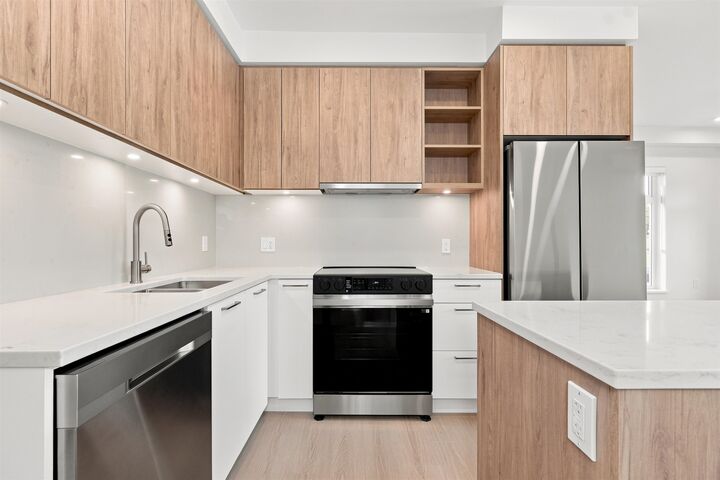 Property Photo:  82 First Street 503  BC V3L 0L8 