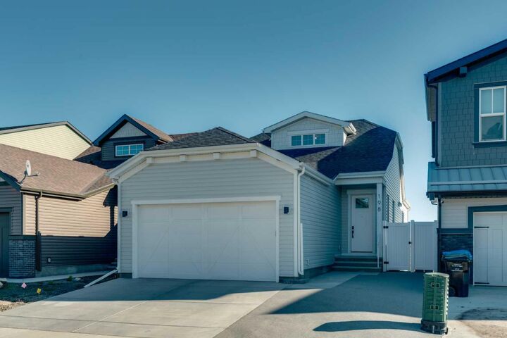 Property Photo:  198 Savoy Landing SE  AB T3S 0L1 