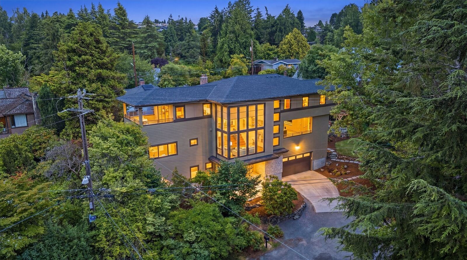 Property Photo:  9528  28th Avenue NW  WA 98117 