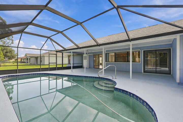 Property Photo: 215 SE Voltair Terrace FL 34983