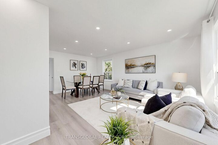 Property Photo:  10 Anticosti Drive  ON M1J 1V5 