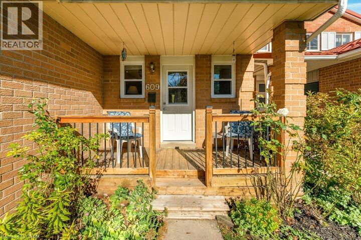 Property Photo:  609 Roseheath Drive  ON L9T 4X2 