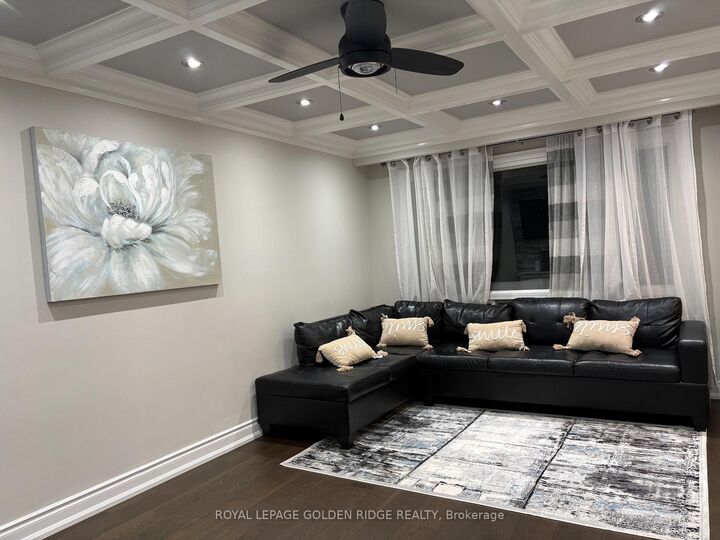Property Photo:  3525 Brandon Gate Drive 45  ON L4T 3M3 