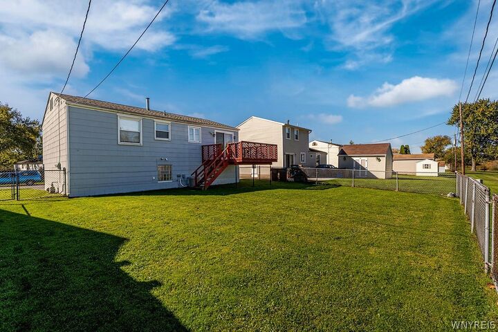 Property Photo: 16 S Seine Drive NY 14227