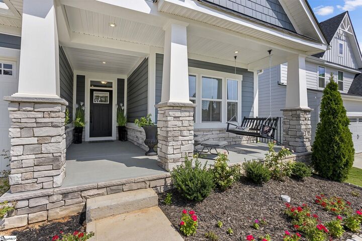 Property Photo: 1553 Verdagris Lane SC 29369