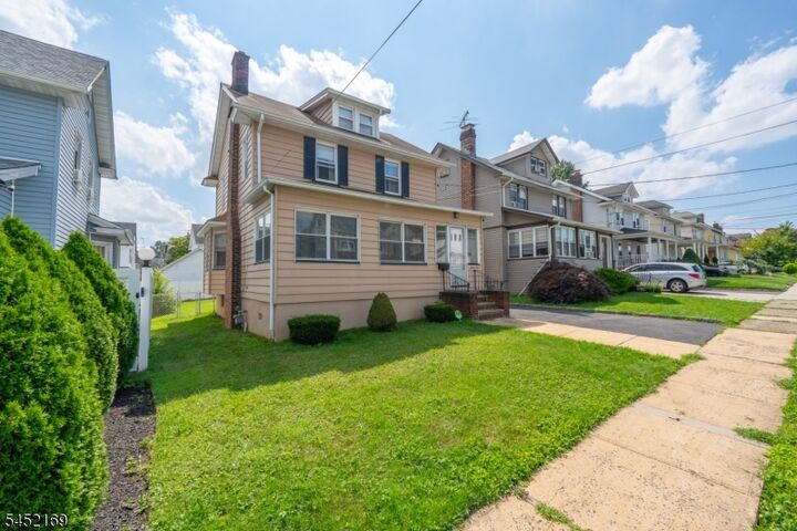 Property Photo:  708 Bailey Ave  NJ 07208 