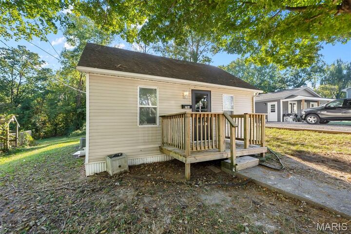 Property Photo:  708 N Hope Street  MO 63755 