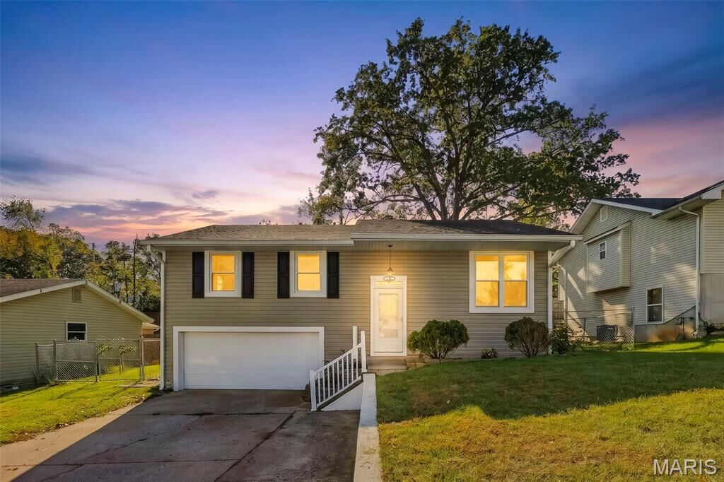 Property Photo:  1406 Belleau Lake Drive  MO 63366 