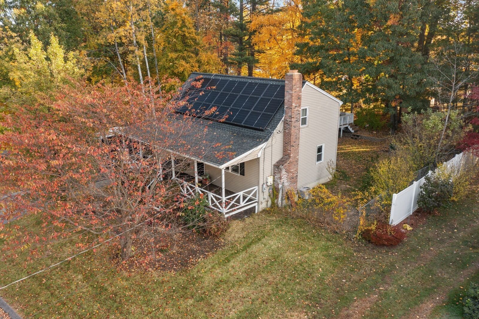 Property Photo:  128 Birchcroft Rd  MA 01453 
