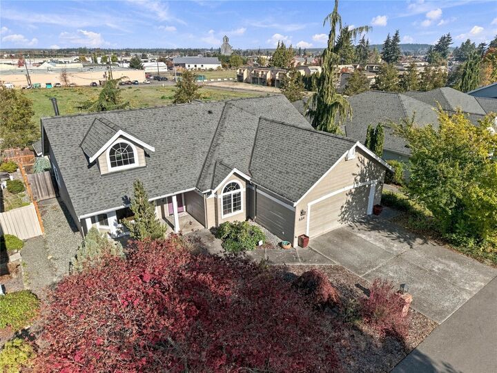 Property Photo: 634 W Summer Breeze Lane WA 98382
