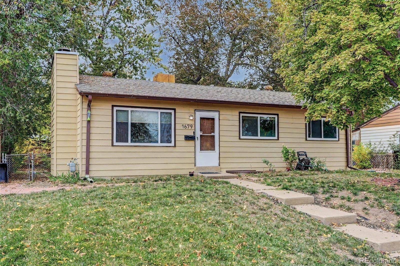 Property Photo:  1679 S Julian Way  CO 80219 