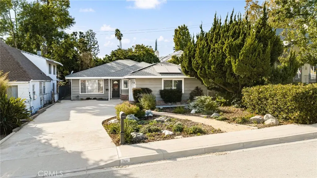 Property Photo:  139 N Lincoln Place  CA 91016 