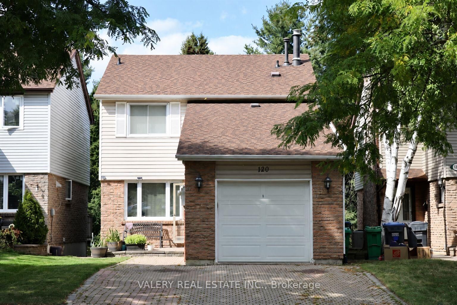 Property Photo:  120 Royal Palm Drive  ON L6Z 1P7 