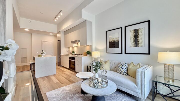 Property Photo: 8 Cedarland Drive 133 ON L6G 0H4