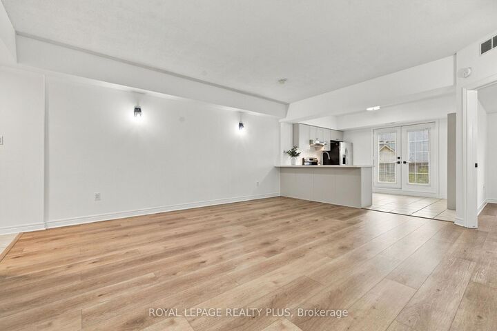 Property Photo: 4006 Kilmer Drive 406 ON L7M 4W4