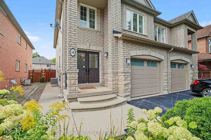 Property Photo:  14 La Neve Avenue  ON L4H 1N9 