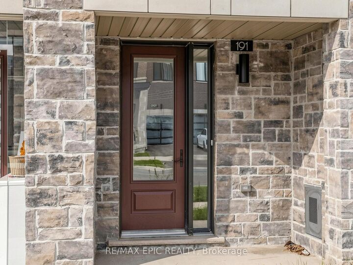 Property Photo:  191 Mumbai Drive  ON L3S 0G5 