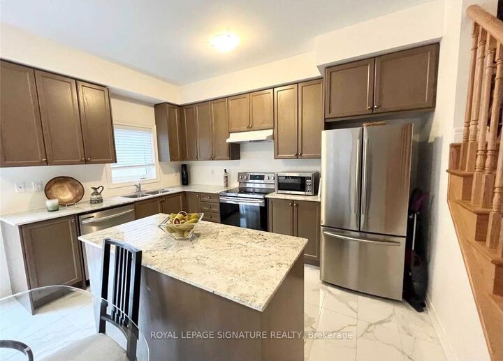 Property Photo:  3932 Tufgar Crescent  ON L7M 2A4 