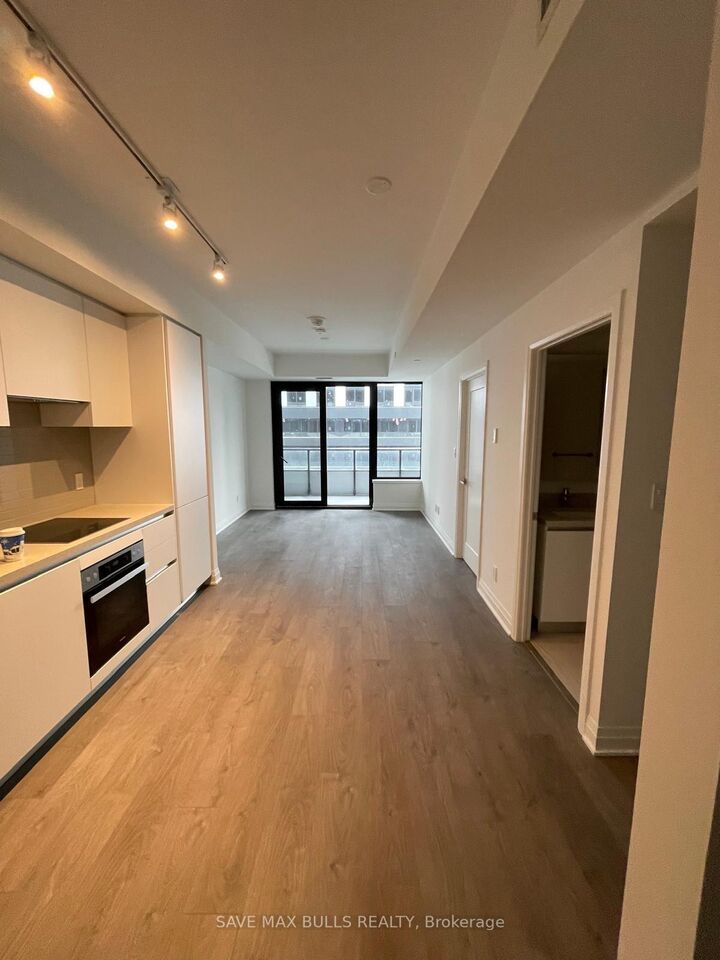 Property Photo: 4023 The Exchange N/A 1806 ON L5B 0N4