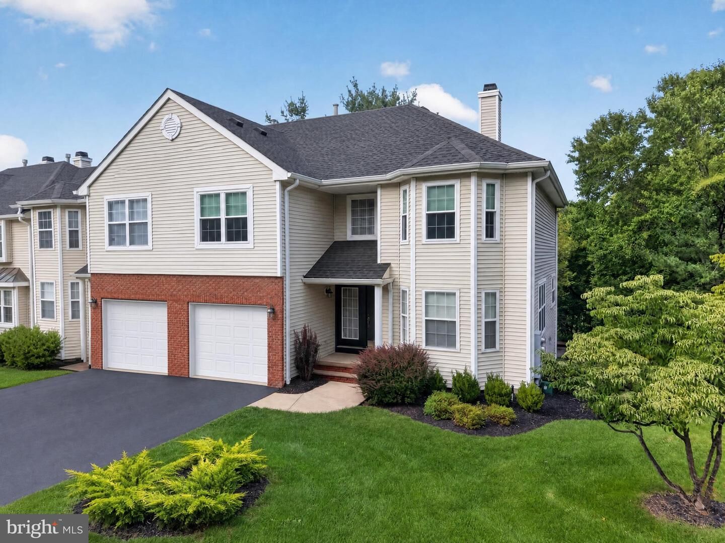 Property Photo:  2 Shackamaxon Terrace  NJ 08801 