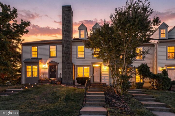 Property Photo:  44004 Kitts Hill Terrace  VA 20147 