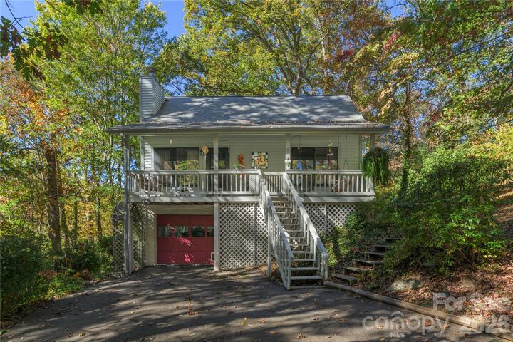 Property Photo: 11 Grant Place NC 28721